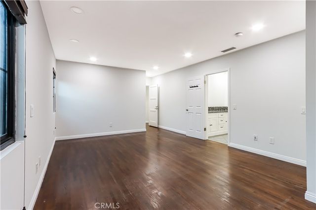 5442 E Walkerton Street, Long Beach, CA 90808