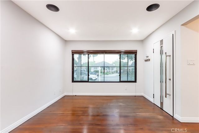 5442 E Walkerton Street, Long Beach, CA 90808