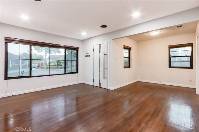 5442 E Walkerton Street, Long Beach, CA 90808