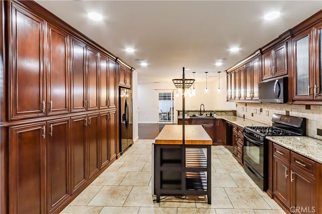 5442 E Walkerton Street, Long Beach, CA 90808