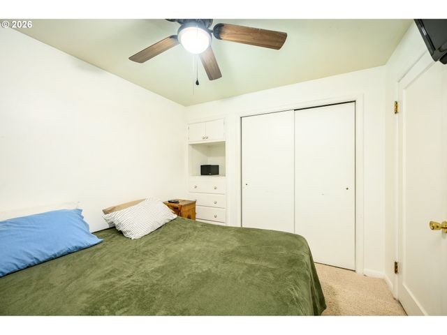 1245 Sw GILORR St, Mc Minnville, OR 97128