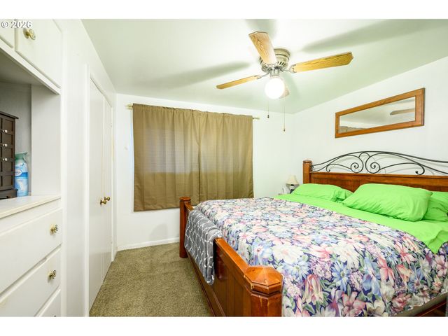 1245 Sw GILORR St, Mc Minnville, OR 97128