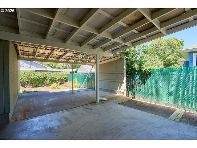 1245 Sw GILORR St, Mc Minnville, OR 97128