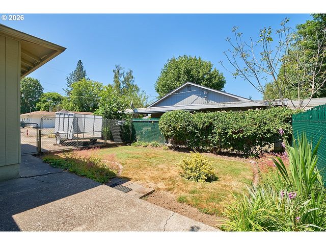 1245 Sw GILORR St, Mc Minnville, OR 97128