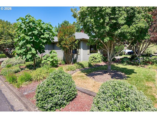 1245 Sw GILORR St, Mc Minnville, OR 97128