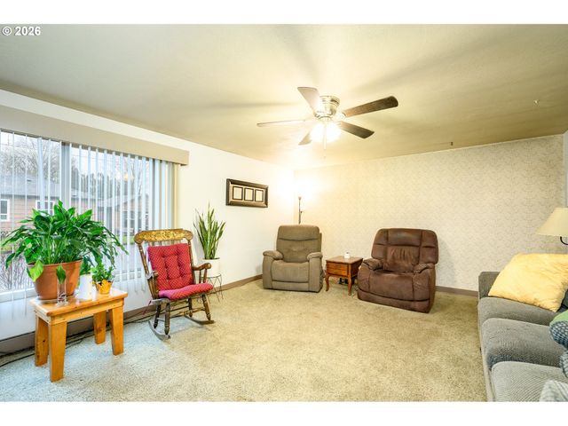 1245 Sw GILORR St, Mc Minnville, OR 97128