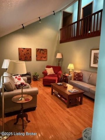 3203 Kings Ct, Bardstown, KY 40004