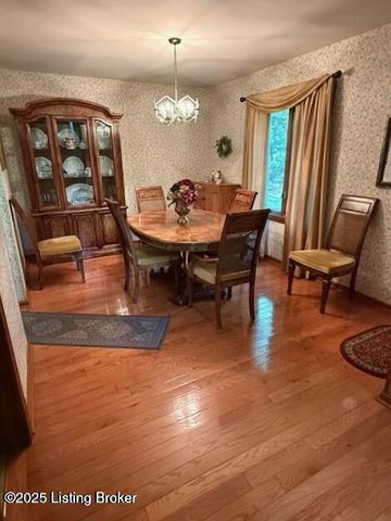 3203 Kings Ct, Bardstown, KY 40004