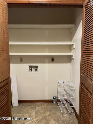 3203 Kings Ct, Bardstown, KY 40004