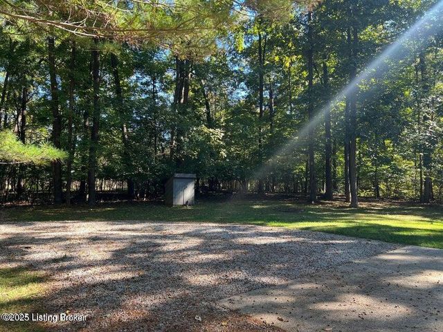 3203 Kings Ct, Bardstown, KY 40004