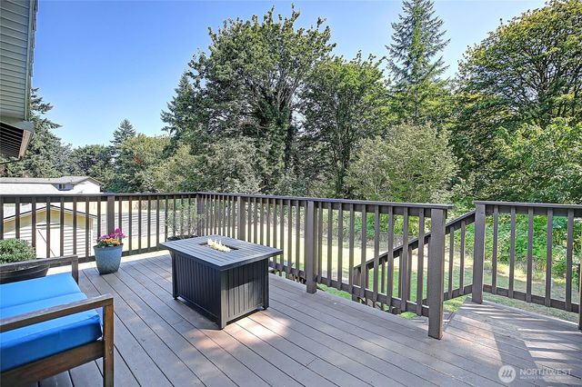 2005 252nd Street NW, Stanwood, WA 98292