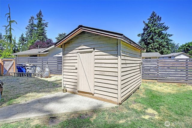 2005 252nd Street NW, Stanwood, WA 98292
