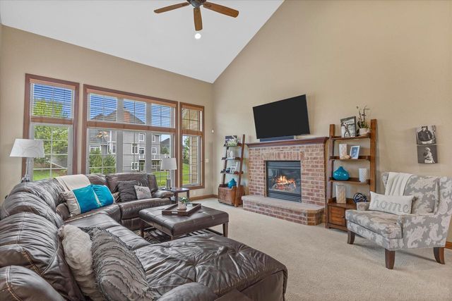 W185N4947 Emerald Hills DRIVE, Menomonee Falls, WI 53051
