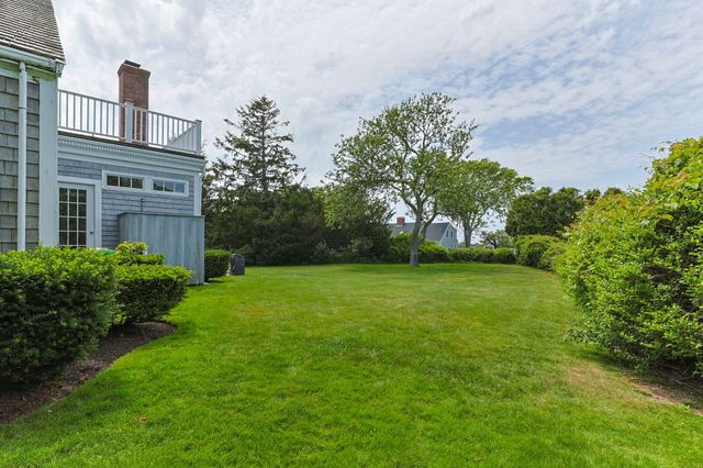95 Cotchpinicut Road, Chatham, MA 02633