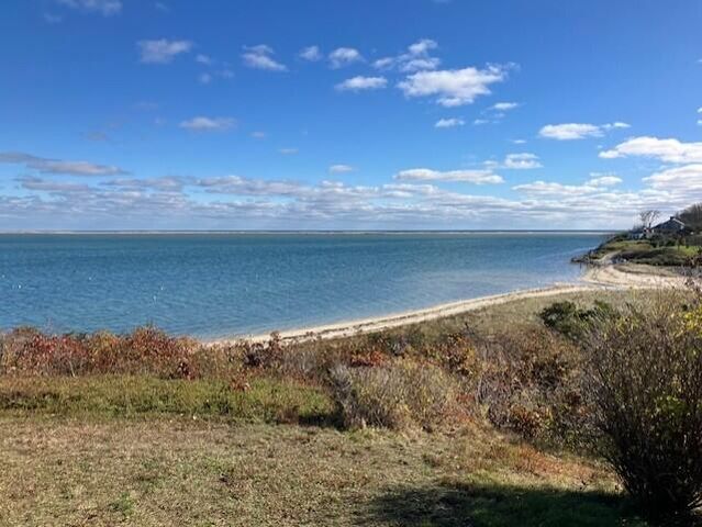 95 Cotchpinicut Road, Chatham, MA 02633