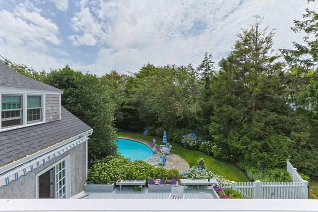 95 Cotchpinicut Road, Chatham, MA 02633