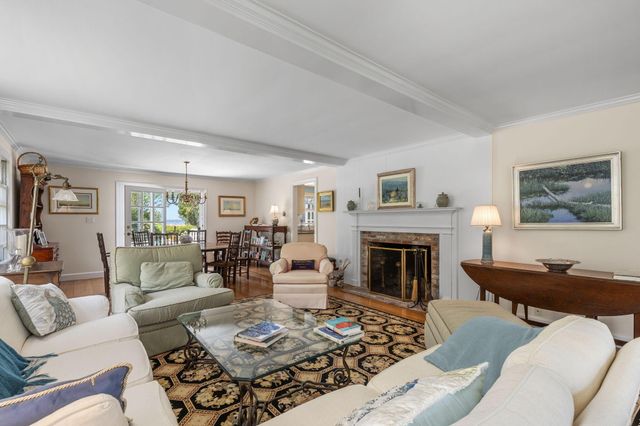 95 Cotchpinicut Road, Chatham, MA 02633