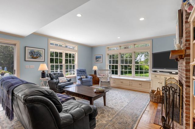 95 Cotchpinicut Road, Chatham, MA 02633