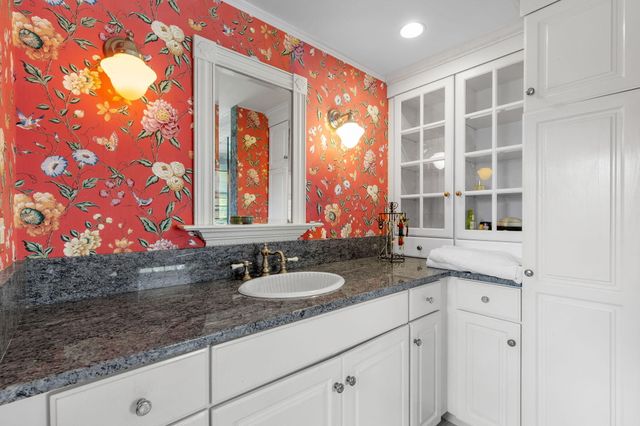 95 Cotchpinicut Road, Chatham, MA 02633