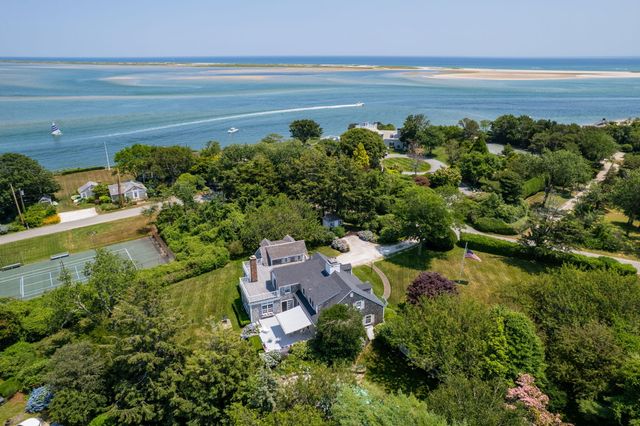 95 Cotchpinicut Road, Chatham, MA 02633