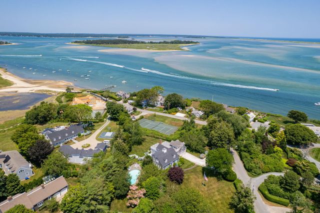 95 Cotchpinicut Road, Chatham, MA 02633