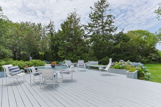95 Cotchpinicut Road, Chatham, MA 02633