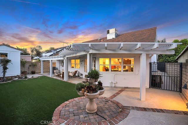 6305 Crebs, Tarzana, CA 91335
