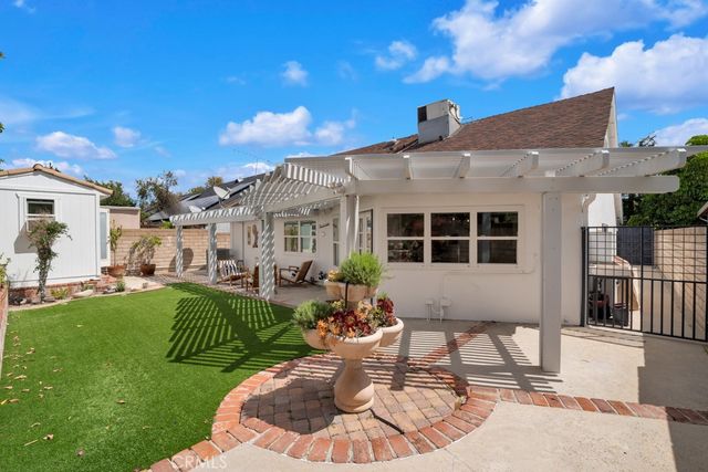 6305 Crebs, Tarzana, CA 91335