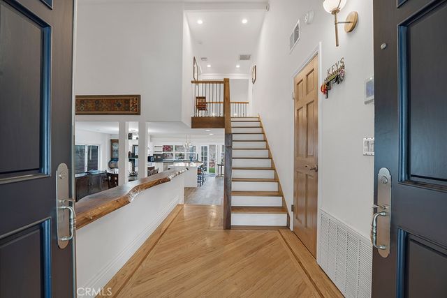 6305 Crebs, Tarzana, CA 91335
