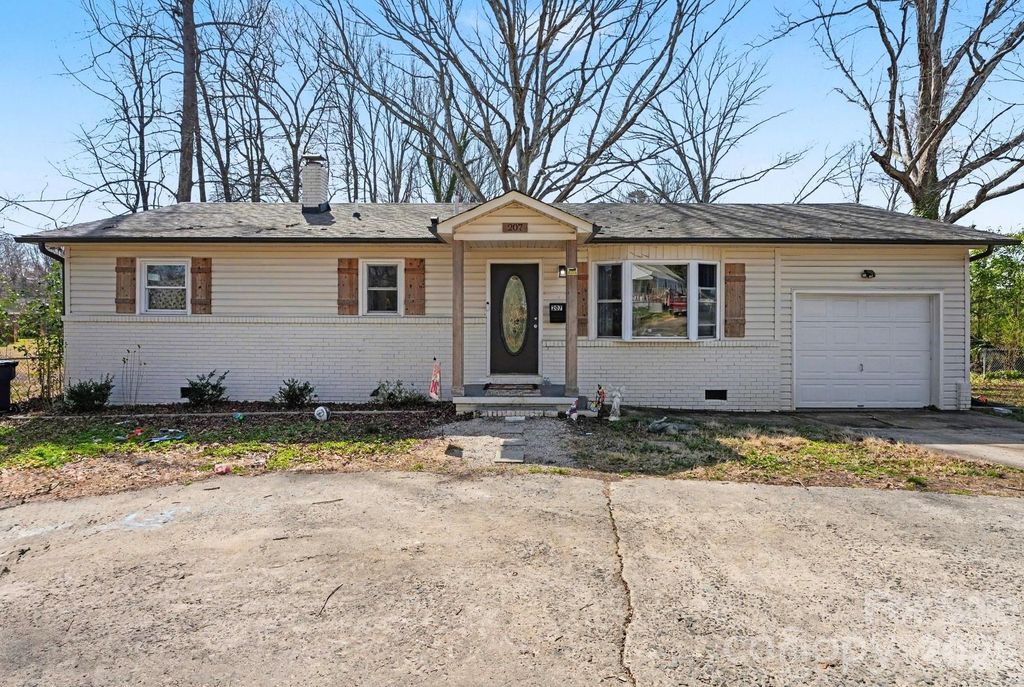 207 Hovis Road, Stanley, NC 28164