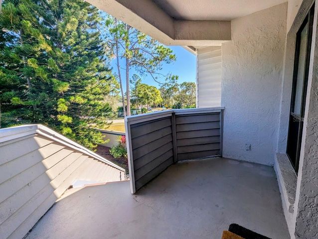 8707 BARDMOOR PLACE 202, Seminole, FL 33777