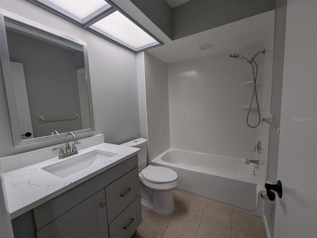 8707 BARDMOOR PLACE 202, Seminole, FL 33777