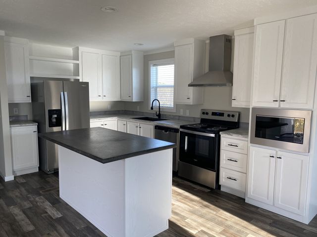 1668 Gamaliel Rd, Red Boiling Springs, TN 37150