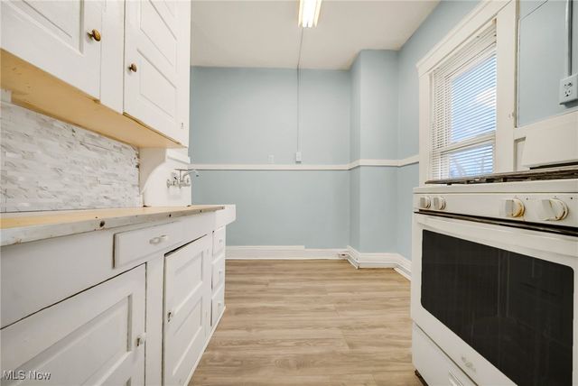 1141 E 148th Street, Cleveland, OH 44110