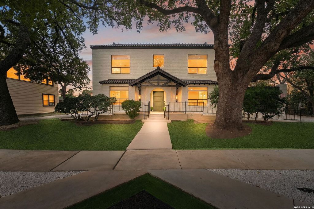 1635 W Mulberry Ave Apt 206, San Antonio, TX 78201