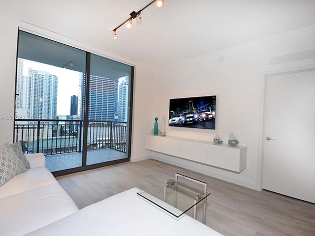 999 SW 1st Ave 1611, Miami, FL 33130