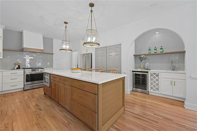 1018 Mill Creek NE Manor, Brookhaven, GA 30319