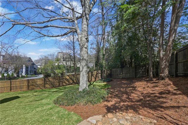 1018 Mill Creek NE Manor, Brookhaven, GA 30319