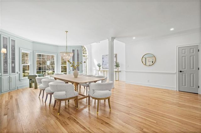 1018 Mill Creek NE Manor, Brookhaven, GA 30319