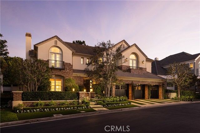 8 Gleneagles Drive, Newport Beach, CA 92660