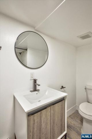 22 Edwin Place, Newark, NJ 07112