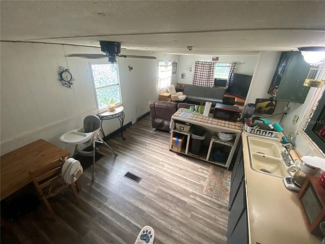 18385 SE 18TH STREET ROAD, Silver Springs, FL 34488