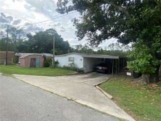 18385 SE 18TH STREET ROAD, Silver Springs, FL 34488