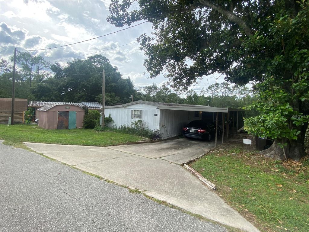 18385 SE 18TH STREET ROAD, Silver Springs, FL 34488