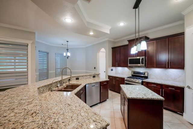 7619 Lorna Road, Montgomery, TX 77316