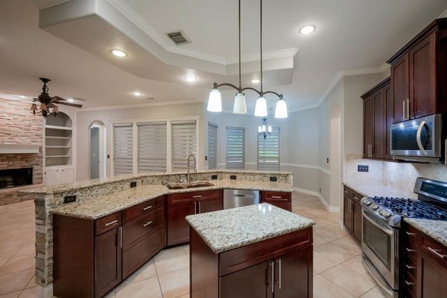 7619 Lorna Road, Montgomery, TX 77316