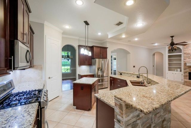 7619 Lorna Road, Montgomery, TX 77316