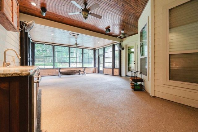 7619 Lorna Road, Montgomery, TX 77316