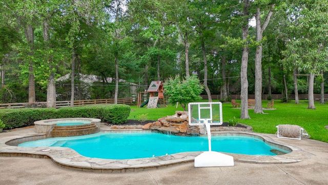 7619 Lorna Road, Montgomery, TX 77316