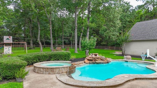 7619 Lorna Road, Montgomery, TX 77316